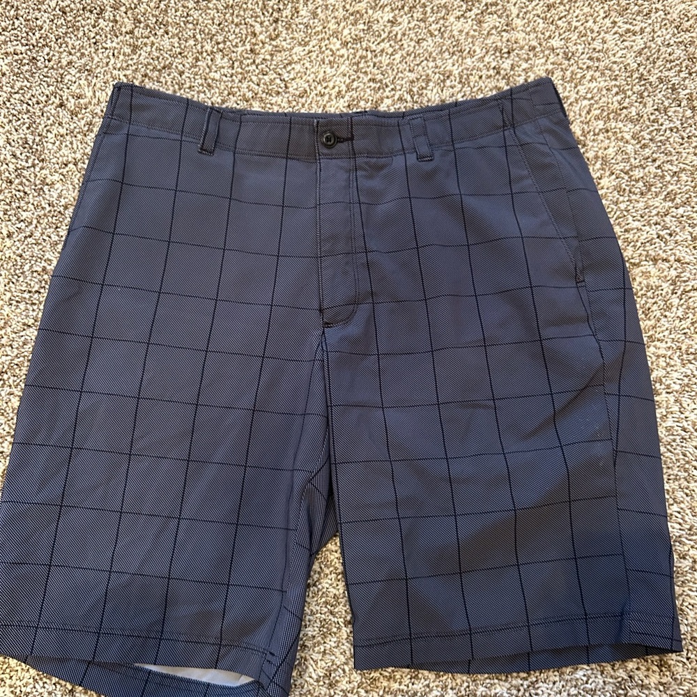 PGA Tour Men's Blue Grid Pattern Shorts